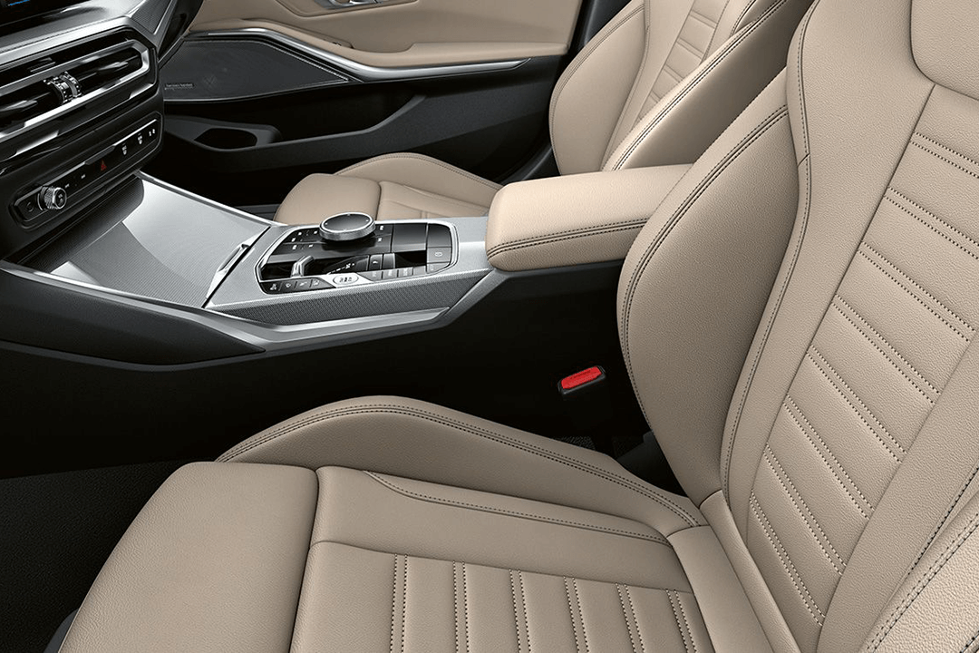 BMW-330e-xDrive-Touring-interior